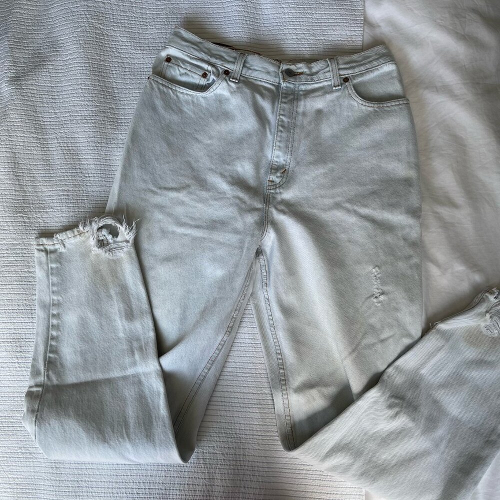 The Vintage Twin Distressed Levi's 550™ Relaxed Fit Jeans